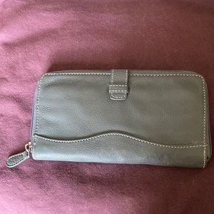 NWOT Tignanello Grey Leather Wallet